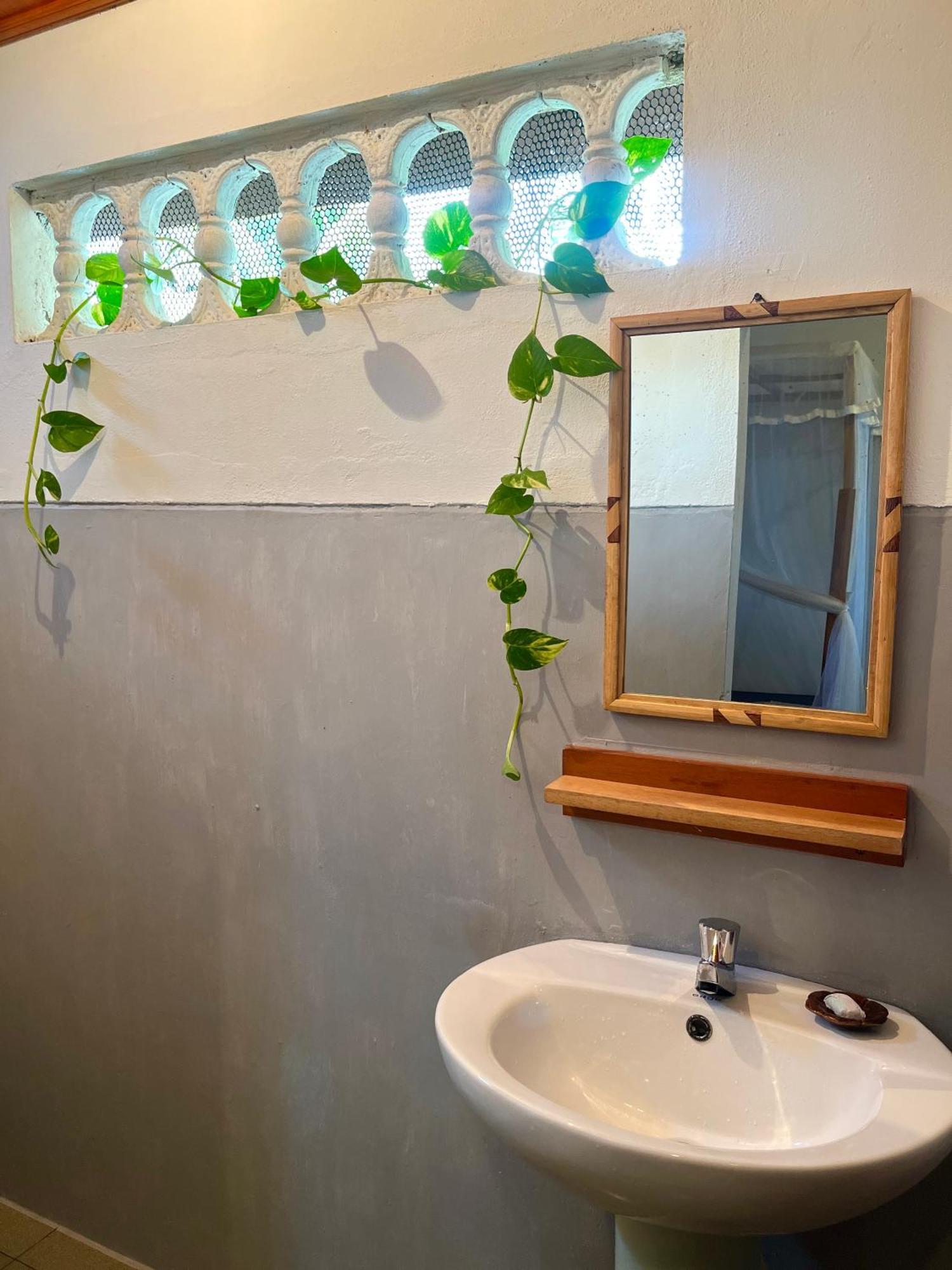 Just Another Guesthouse Polhena المظهر الخارجي الصورة